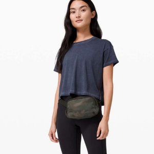 Lululemon Cates Tee Fade Cadet Blue Size 6